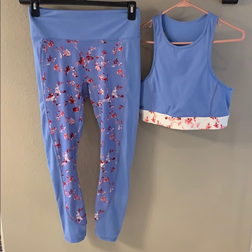 EUC Fabletics matching Motion 365 bra & leggings